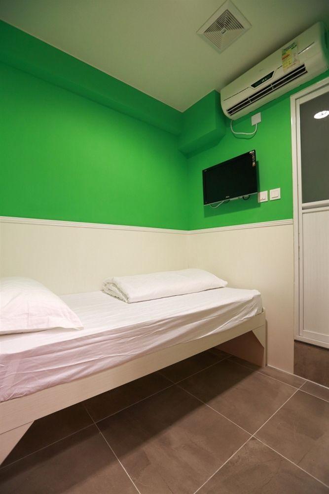 Colorz Hostel ฮ่องกง ภายนอก รูปภาพ